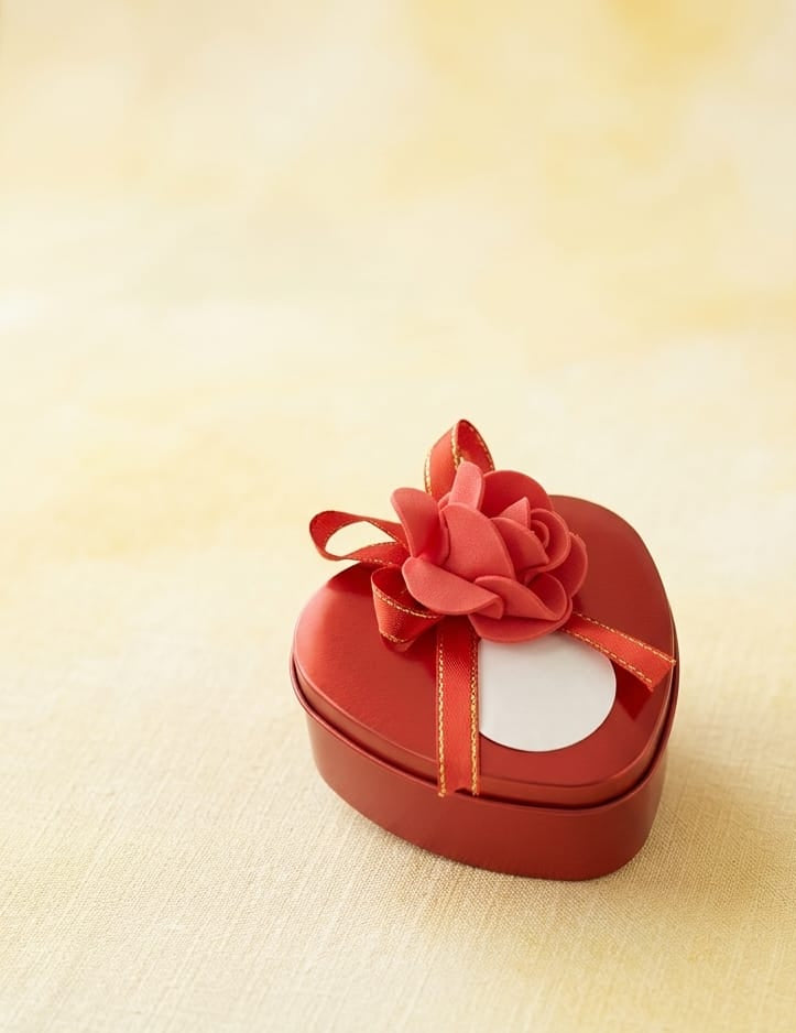 Red Heart Metal Tin Box